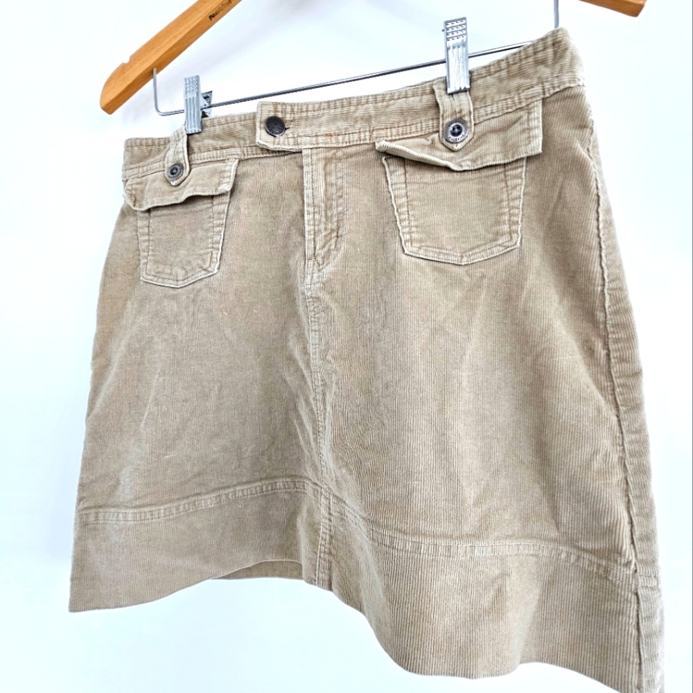 Patagonia size 8 Corduroy skirt - Beige